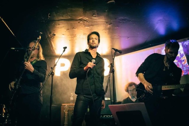 Foto 2017-11-09 00 32 52